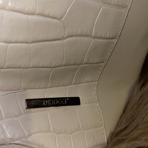 Handbag - Picture 2 of 7